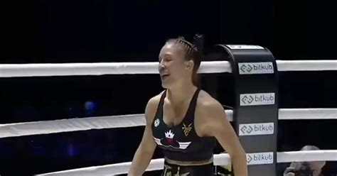 ufc girls flash|Tai Emery Flashes Audience After Bare Knuckle KO Win